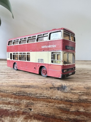 Vintage pirate models leyland - pirate,